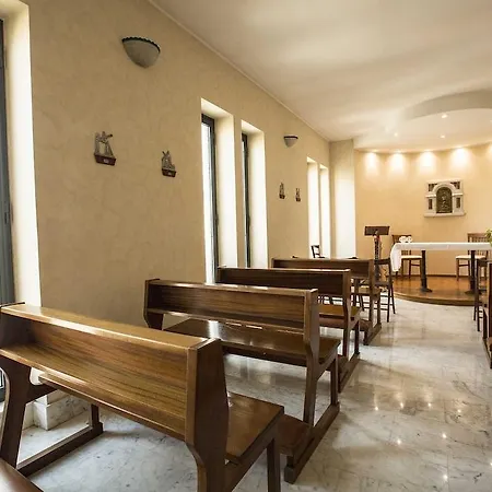 Istituto Piccole Ancelle Di Cristo Re 3* Rome